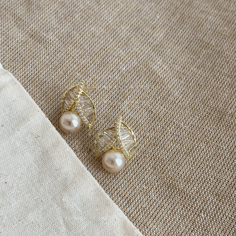 A2廠 韓國韓版鑲鋯石樹葉珍珠鈦鋼電鍍真金耳環 批發 折扣@洽客服 26.01.W1「HE29758」