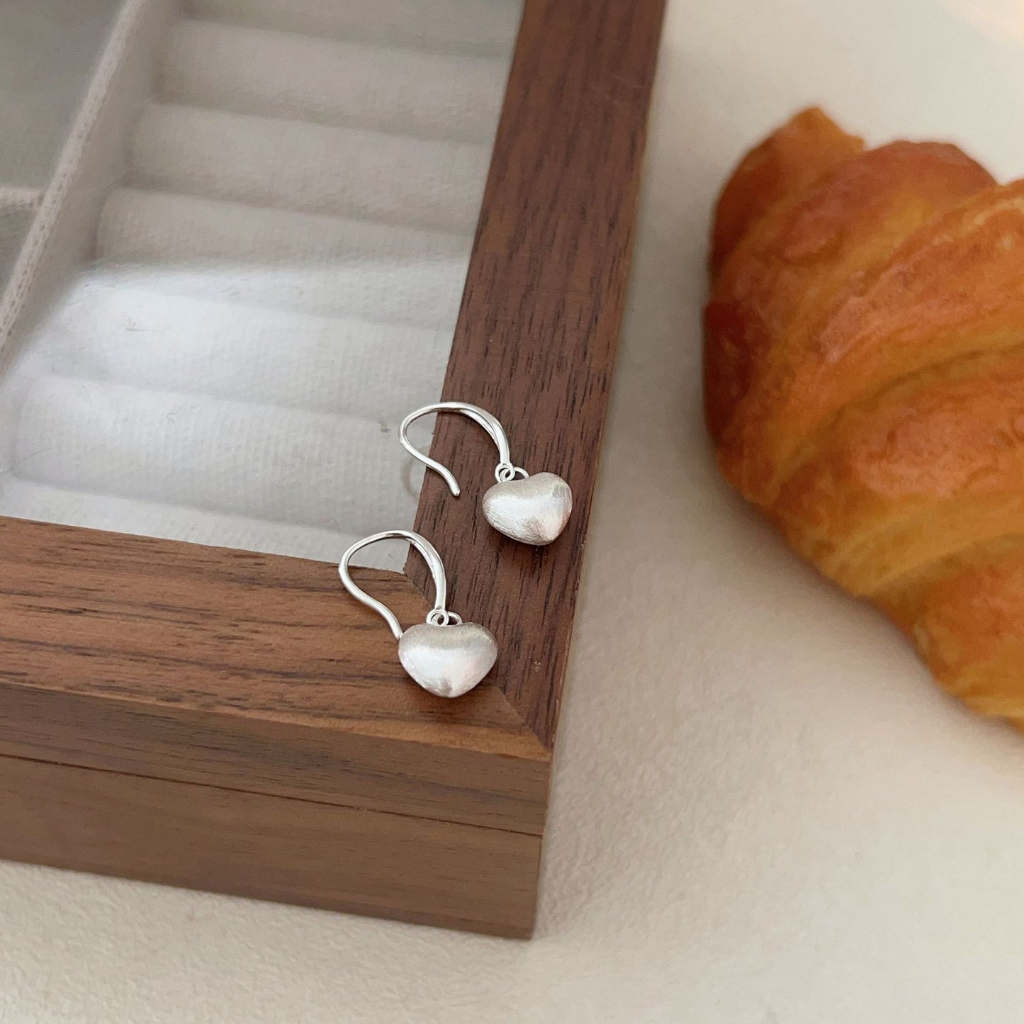 C3廠 韓國韓版拉絲磨砂愛心耳環 批發 折扣@洽客服 25.10.W5「ES107」