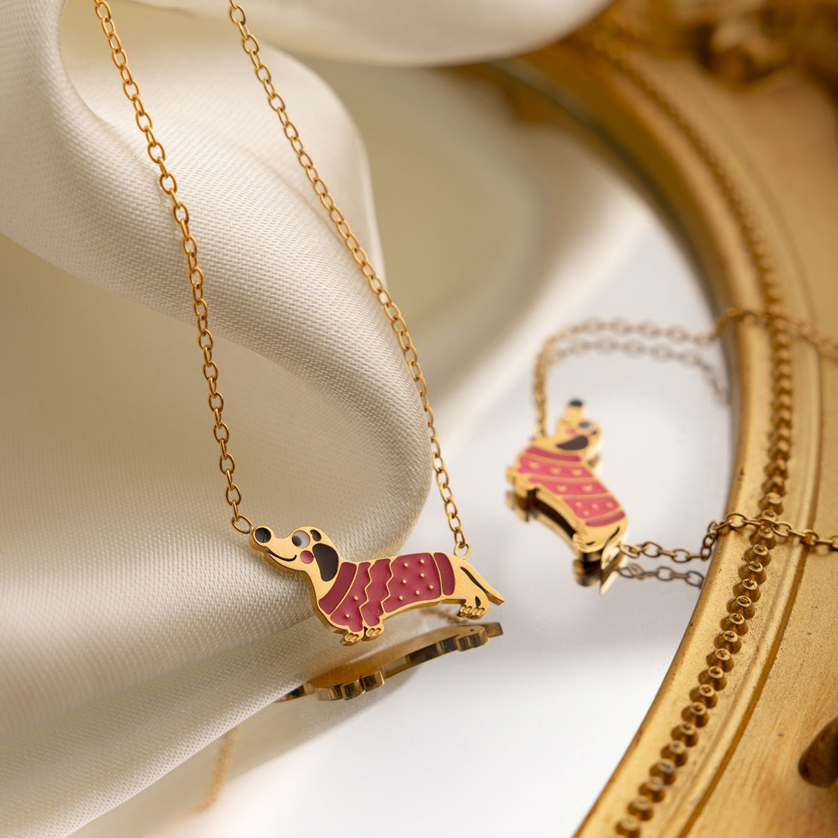 B廠 鈦鋼鍍18K金｜ 彩色滴油臘腸狗手鍊&項鍊 批發 折扣@洽客服 26.01.W2「JDB0210007 JDN0210009」