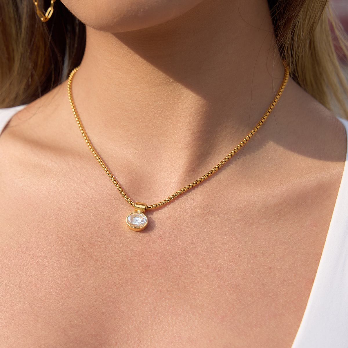 B廠 歐美款 個性白色蛋形鋯石鈦鋼鍍18K金項鍊 批發 折扣@洽客服 26.03.W1「JDN0312212」