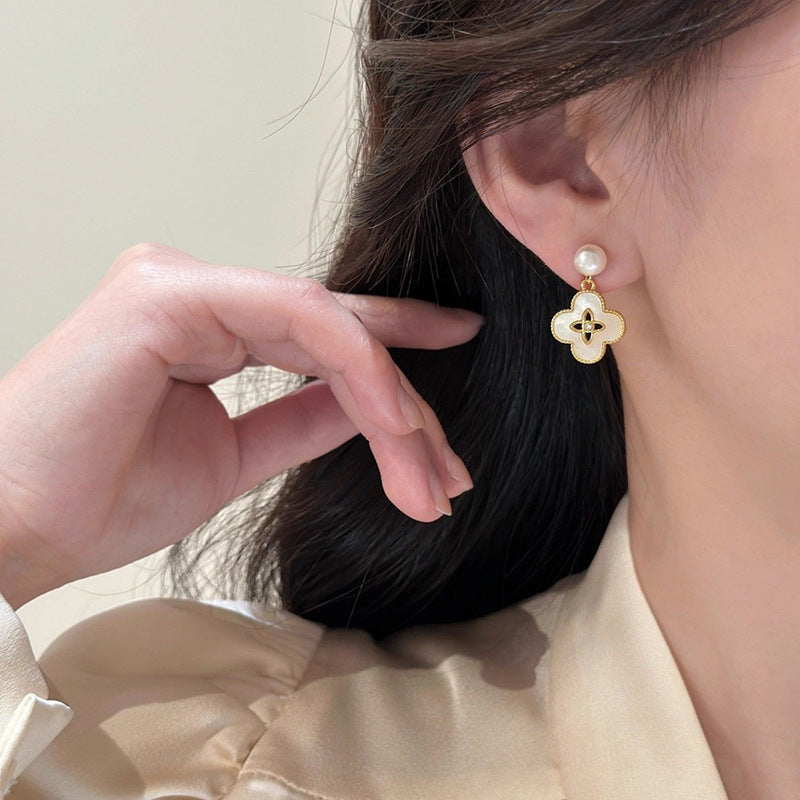 A2廠 韓國韓版鋯石花朵珍珠銅電鍍14K真金銀針耳環 批發 折扣@洽客服 25.12.W4「HE25840-1」