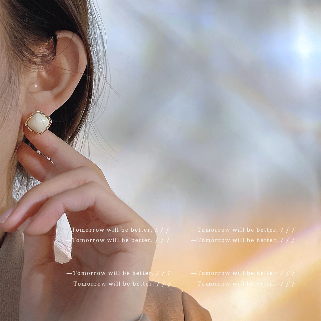 A廠 日韓款 全新莫蘭迪色奶白方形銀針耳環 批發 折扣@洽客服 25.11.W2「561」