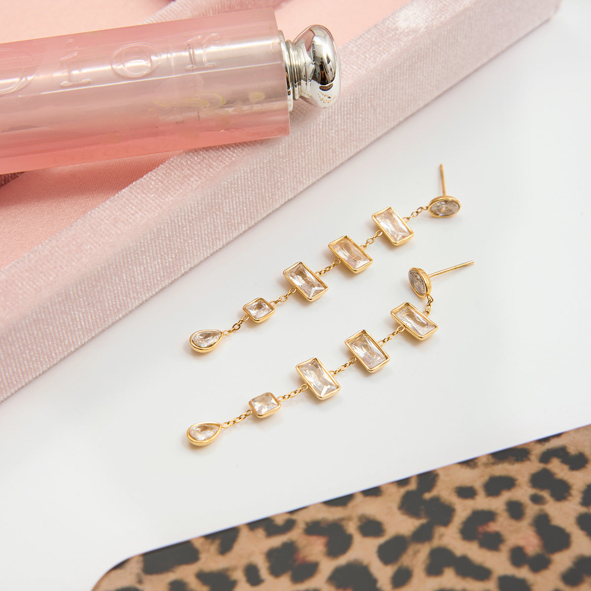 B廠 歐美款 PENELOPE 鈦鋼鍍18K金耳環 批發 折扣@洽客服 25.11.W2 「JDE0107022」