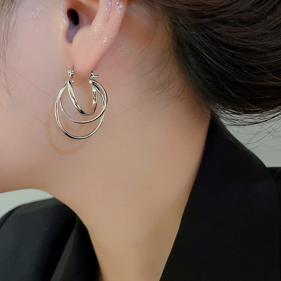 A2廠 韓國韓版獨特設計感圓形鏤空銀針耳環 批發 折扣@洽客服 25.12.W1「HE29403」