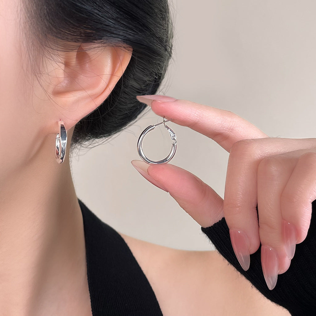 A廠 環保銅｜韓系氣質光面幾何銀色耳圈「451」