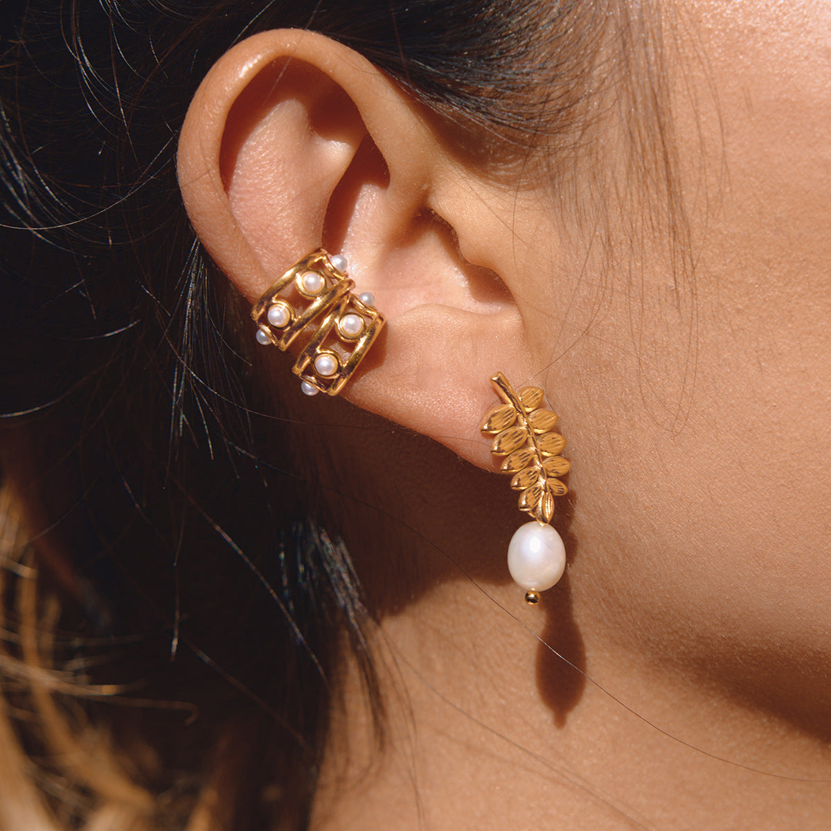 B廠 歐美款線條鏤空珍珠耳夾批發 折扣@洽客服 26.03.W2「JDE0212206」