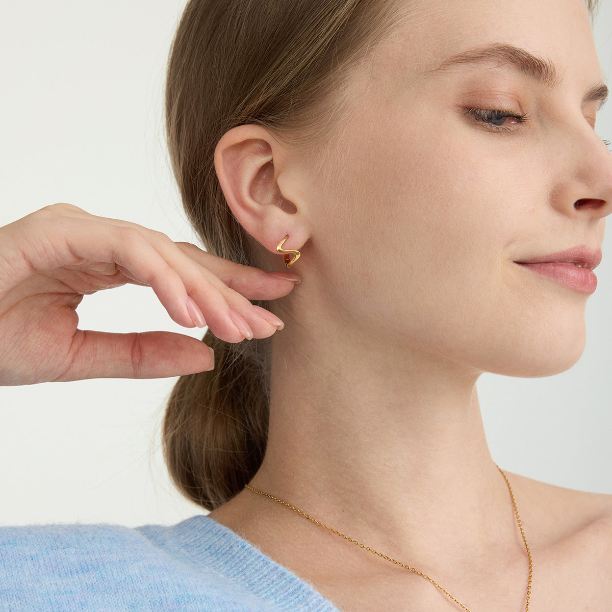 B廠 歐美款 AVA 鈦鋼鍍18K金耳環 批發 折扣@洽客服 25.12.W1「JDE0308024」