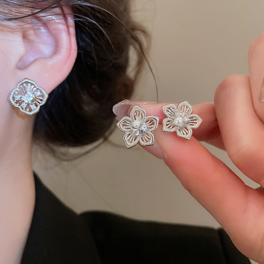 A2廠 韓國韓版 鋯石鏤空花朵珍珠耳環批發 折扣@洽客服 26.03.W2「HE30726」