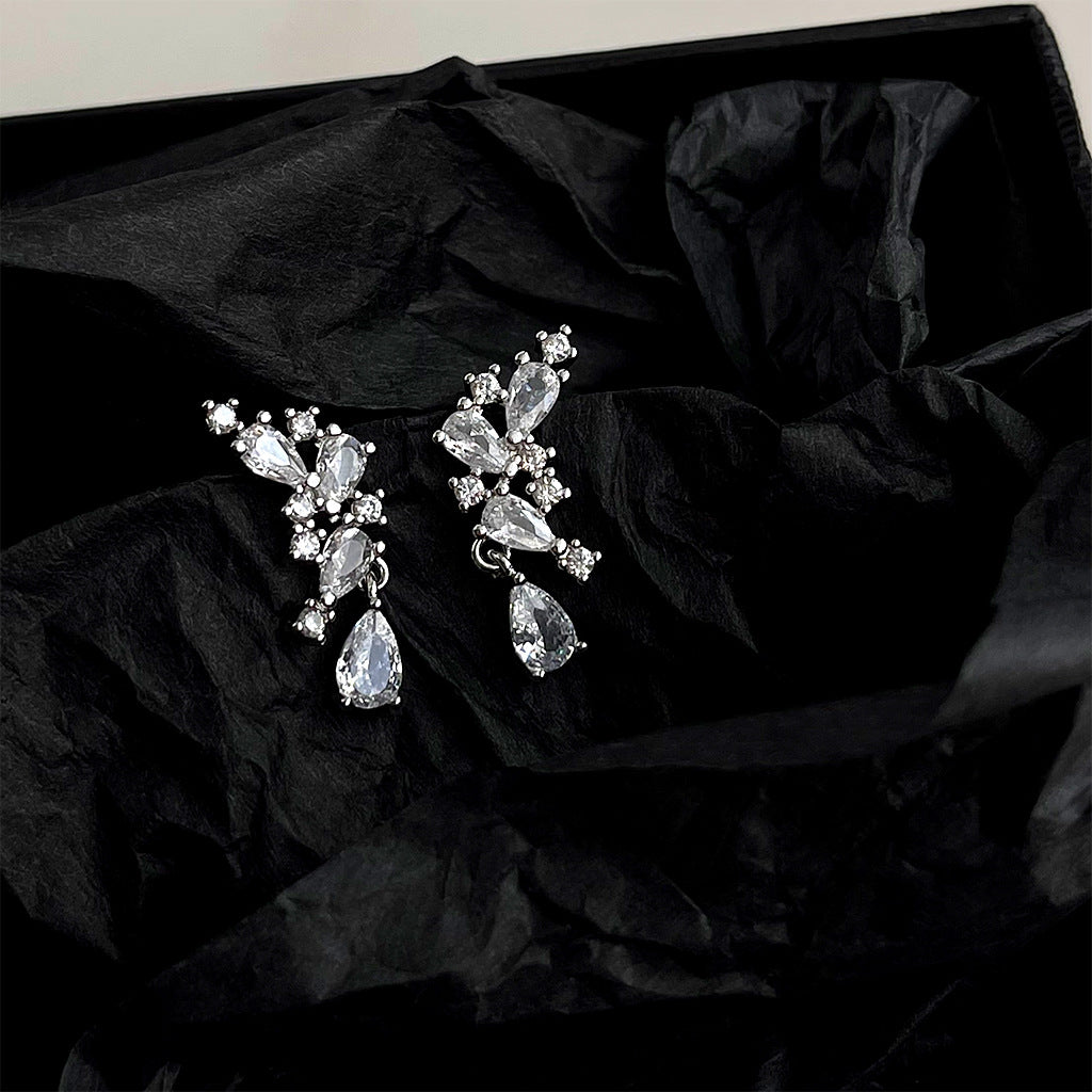 A廠 日韓款星辰璀璨閃亮鋯石銀針耳環 批發 折扣@洽客服 25.11.W4「4466」