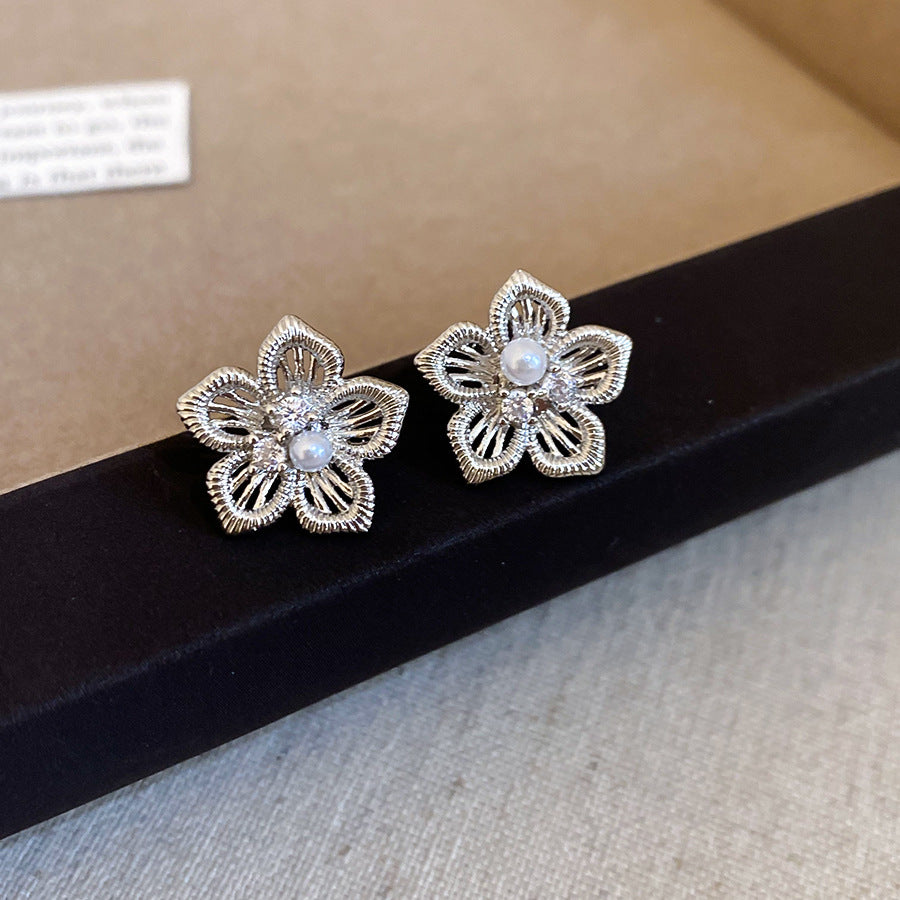 A2廠 韓國韓版 鋯石鏤空花朵珍珠耳環批發 折扣@洽客服 26.03.W2「HE30726」