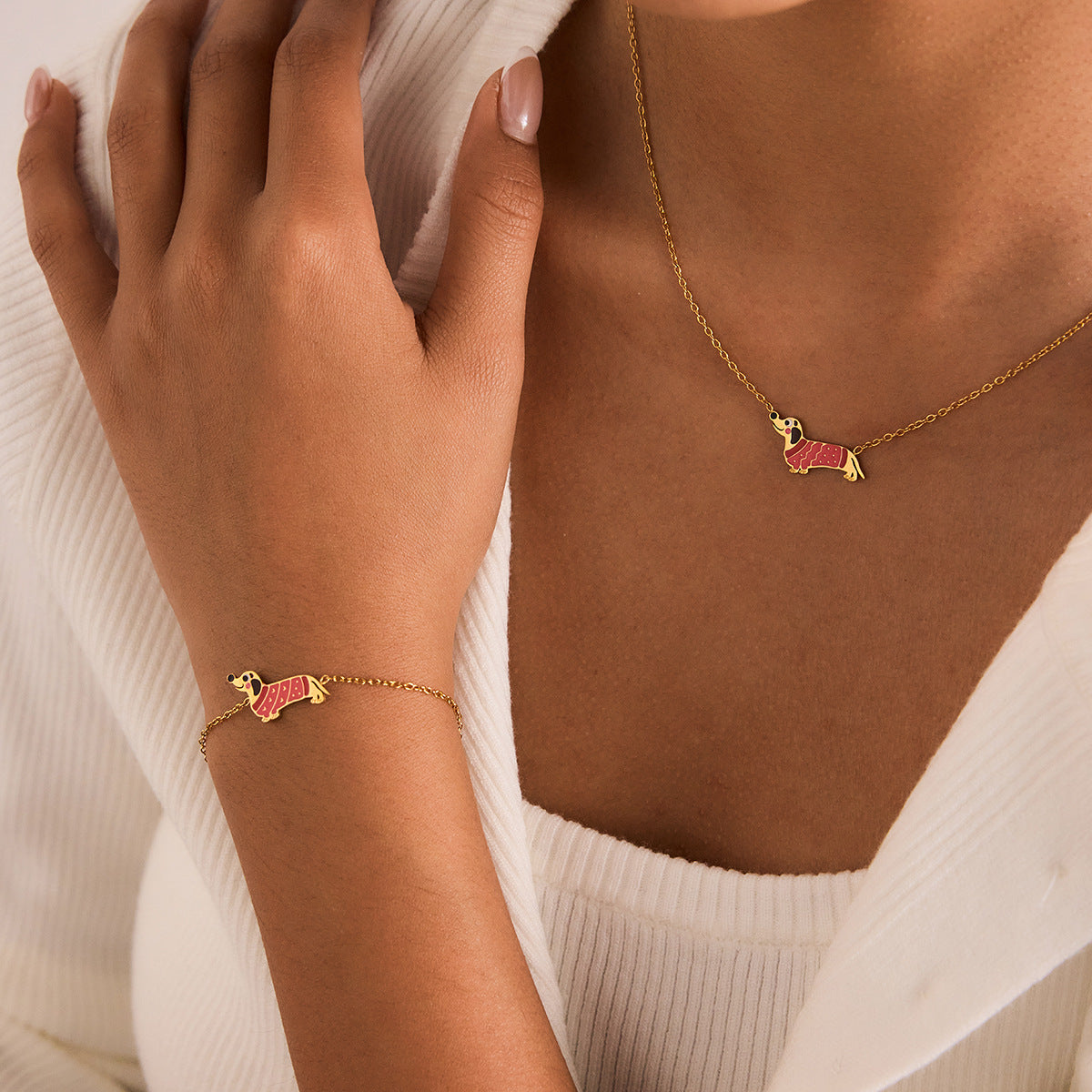 B廠 鈦鋼鍍18K金｜ 彩色滴油臘腸狗手鍊&項鍊 批發 折扣@洽客服 26.01.W2「JDB0210007 JDN0210009」