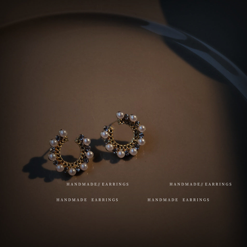 A廠 日韓款 C型幾何鑲珍珠電鍍14K銀針耳環 批發 折扣@洽客服 25.10.W5「1397」