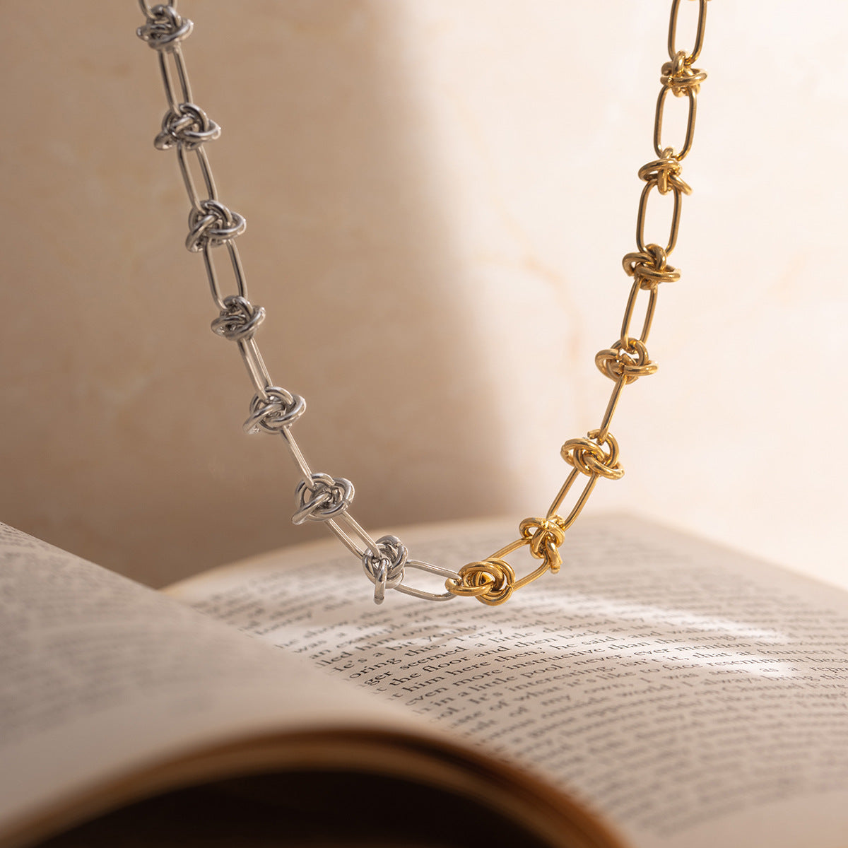 B廠 歐美款 金銀拼色打結鈦鋼鍍18K金項鍊 批發 折扣@洽客服 26.03.W1「JDN0302015-PS」