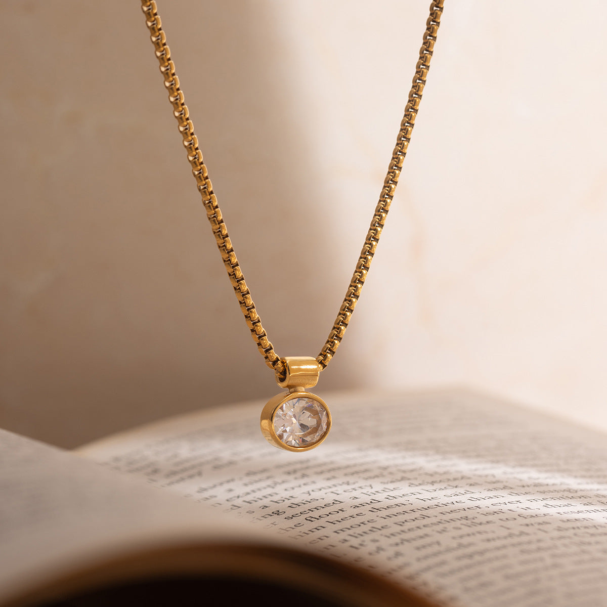 B廠 歐美款 個性白色蛋形鋯石鈦鋼鍍18K金項鍊 批發 折扣@洽客服 26.03.W1「JDN0312212」