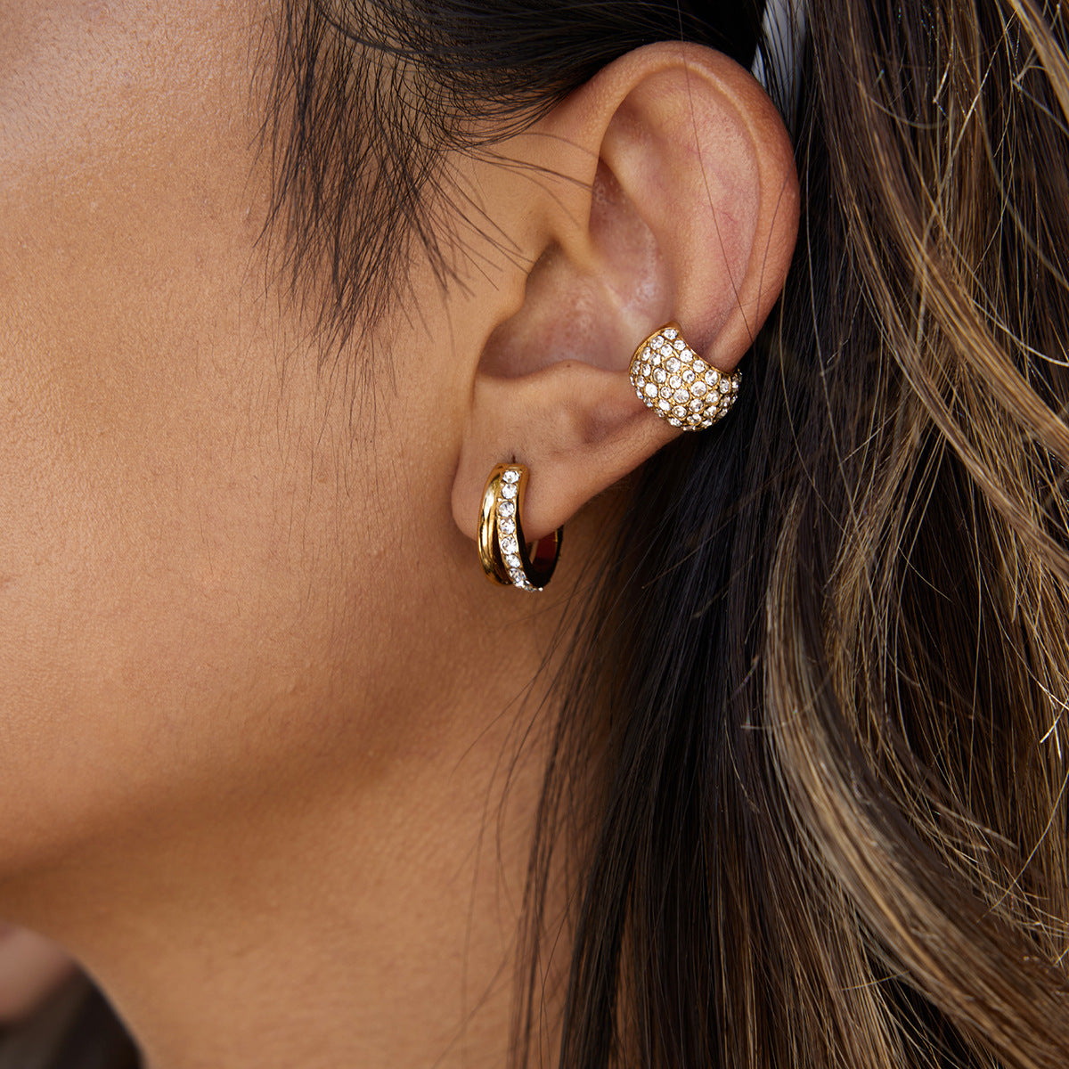 B廠 鈦鋼鍍18K金｜歐美經典風鋯石耳環 批發 折扣@洽客服 26.01.W4「JDE0307045,JDE0307050,JDE0307050-S」