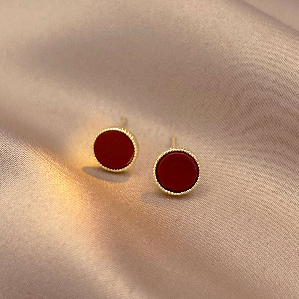 A2廠 韓國韓版酒紅幾何圓銀針耳環 批發 折扣@洽客服 25.11.W3「HE28573」