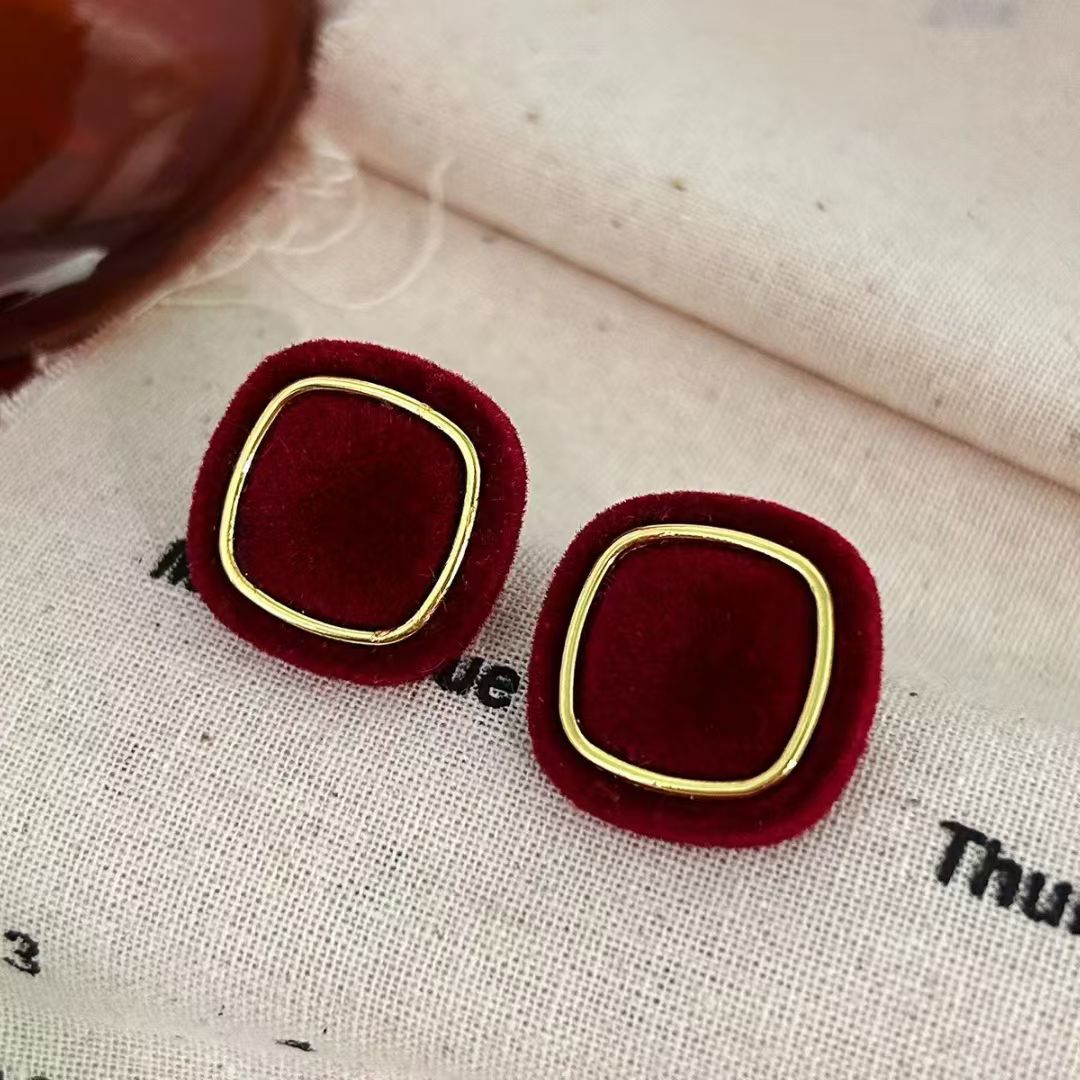 A2廠 韓國韓版秋冬款植絨幾何方形銀針耳環 批發 折扣@洽客服 25.10.W3「HE28752」