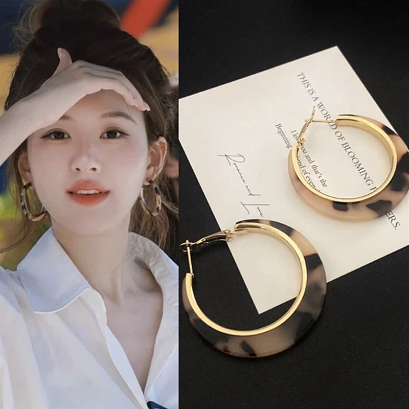 A2廠 韓國韓版豹紋樹脂耳圈 批發 折扣@洽客服 25.11.W3「HE22567」