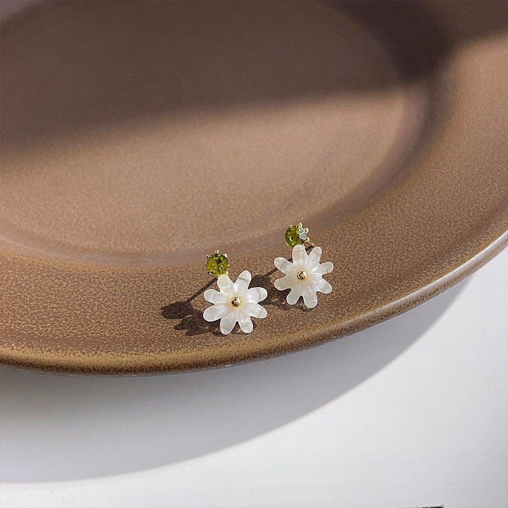 A廠 韓系迷你小雛菊鑲鑽花朵環保銅銀針耳環批發 折扣@洽客服 26.03.10「B-867」