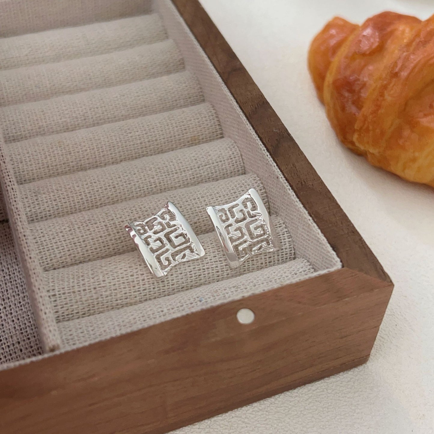 C3廠 韓版重工幾何鏤空S925純銀耳環 批發 折扣@洽客服 25/11.W4「hes420」