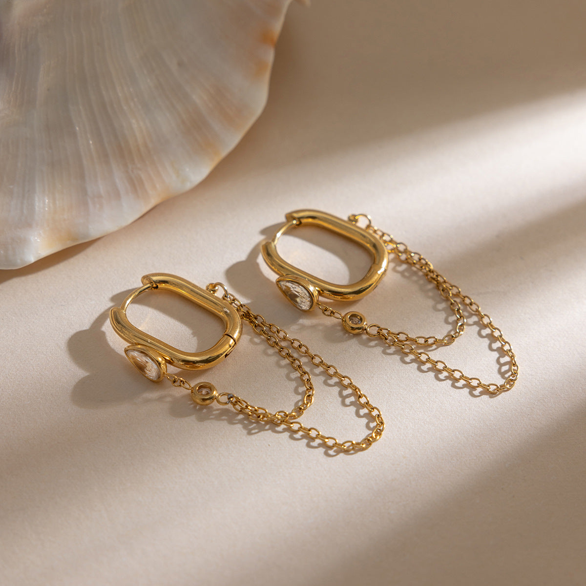 B廠 鈦鋼鍍18K金｜歐美水滴形鋯石鏈條耳環 批發 折扣@洽客服 26.01.W4「JDE0311182」