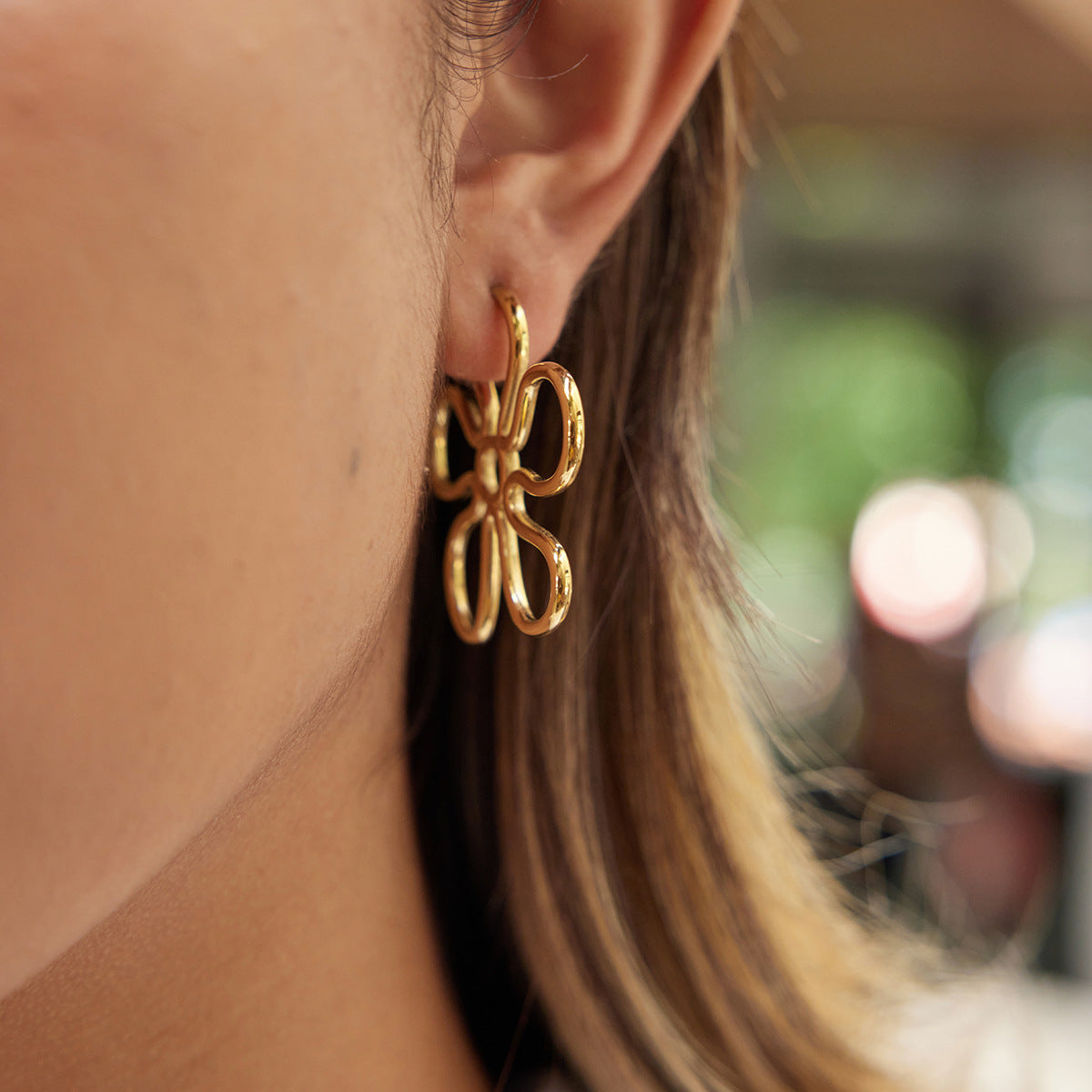 B廠 歐美款STEPHANIE 鈦鋼鍍18K金耳環 批發 折扣@洽客服 25.12.W3 「JDE0410005」