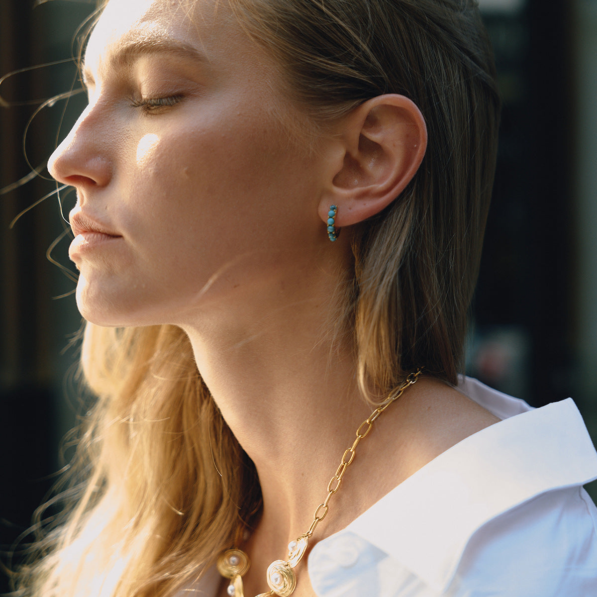 B廠 歐美款 PLENIO 玻璃珍珠U型 鈦鋼鍍18K金耳環 批發 折扣@洽客服 25.10.W5「JDE0307071」