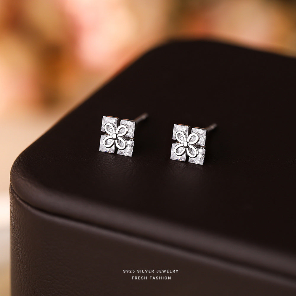 C廠 韓國韓版四方鋯小花S925純銀耳環 批發 折扣@洽客服 25.11.26「E5811」