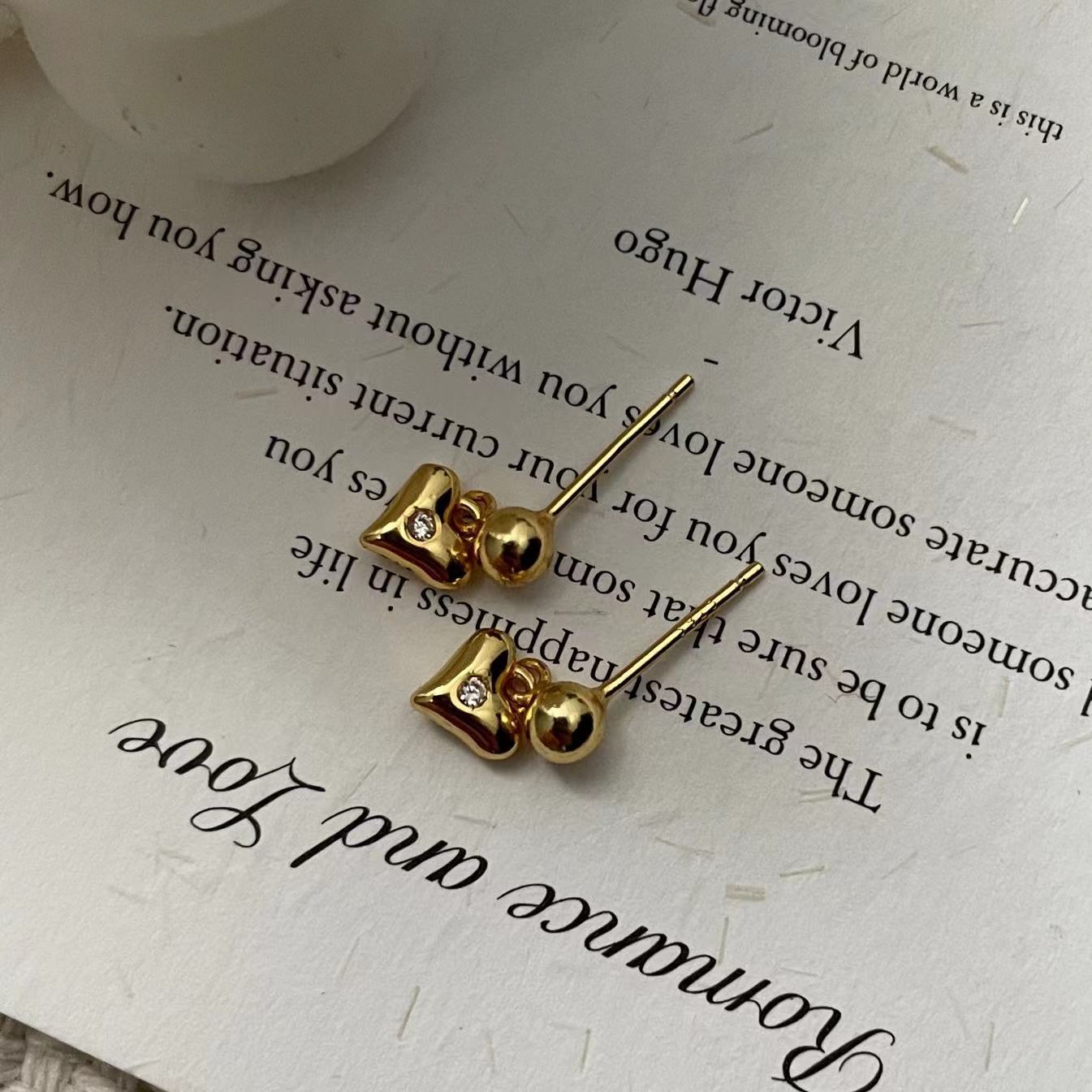 C2廠 韓國韓版愛心原子S925純銀耳環 批發 折扣@洽客服 25.11.W3「SE2491」