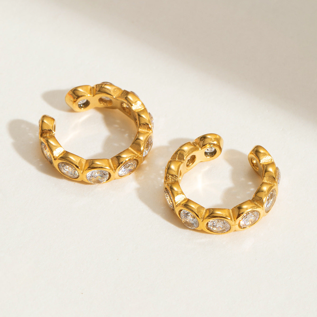 B廠 歐美款 MADISON 鈦鋼鍍18K金耳骨夾 批發 折扣@洽客服 25.11.W2 「JDE0307049」