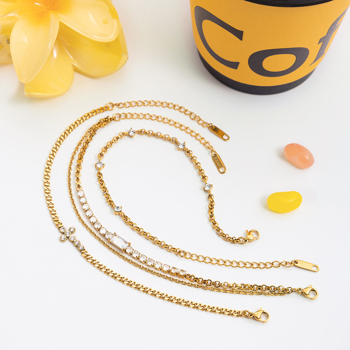 B廠 歐美款 圓形白色鋯石十字鏈 鈦鋼鍍18K金手鍊 批發 折扣@洽客服 25.10.W5「JDB0307032」