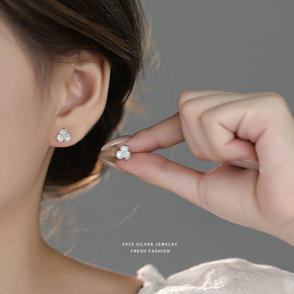 C廠 韓國韓版淺藍噴漆鶯尾花S925純銀耳環 批發 折扣@洽客服 25.12.W4「E5968」