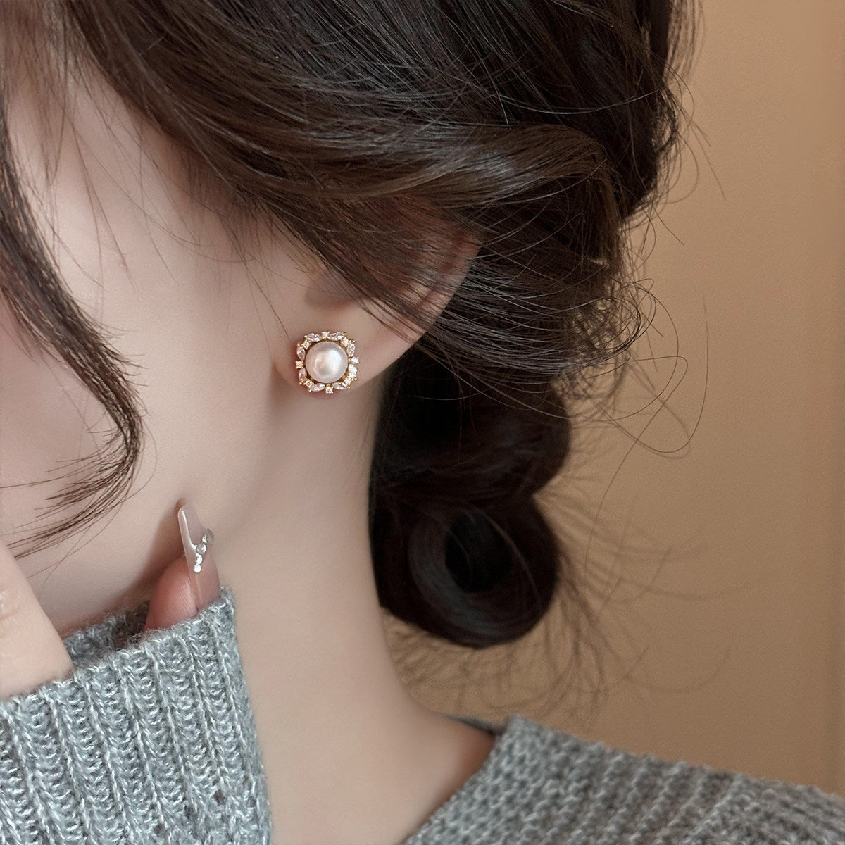 A2廠 鈦鋼｜韓國韓版圓形鋯石珍珠電鍍14K真金銀針耳環 批發 折扣@洽客服 26.01.W4「WE5988-1」