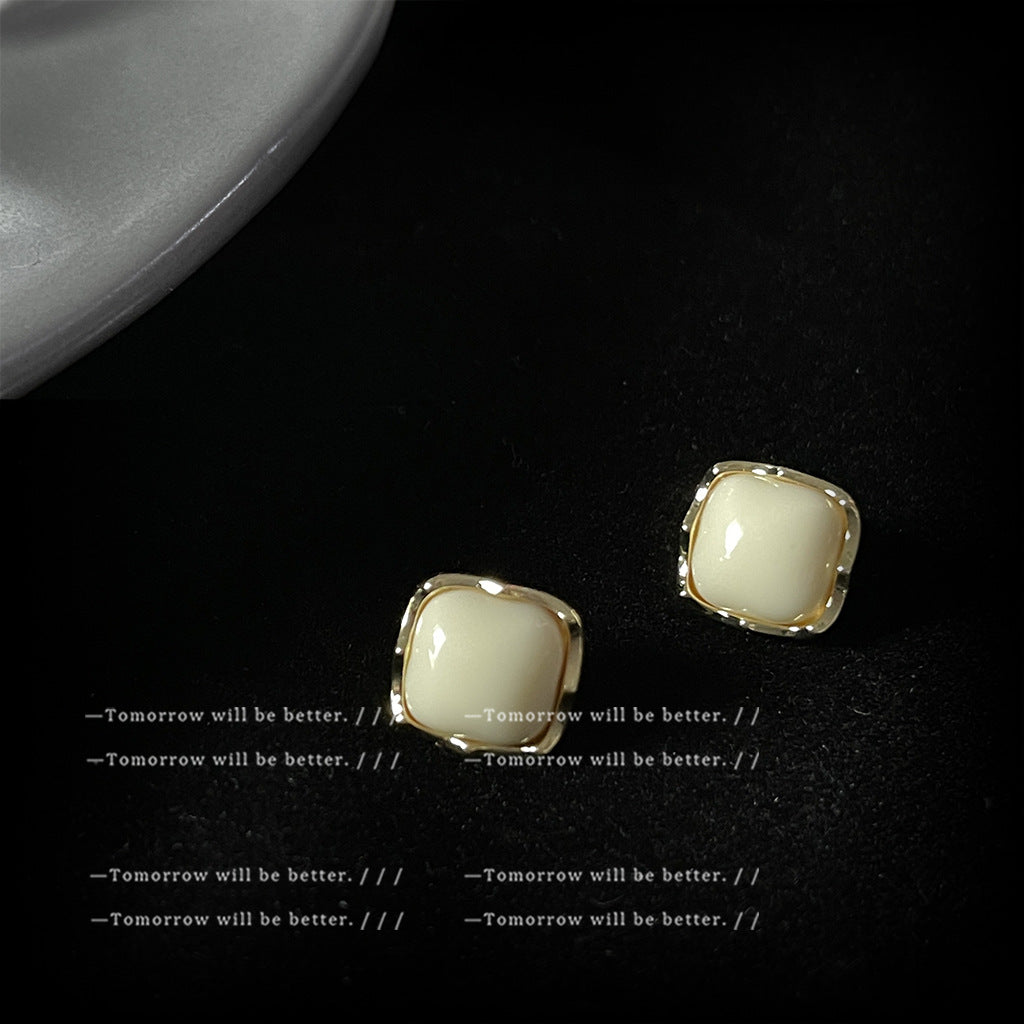 A廠 日韓款 全新莫蘭迪色奶白方形銀針耳環 批發 折扣@洽客服 25.11.W2「561」