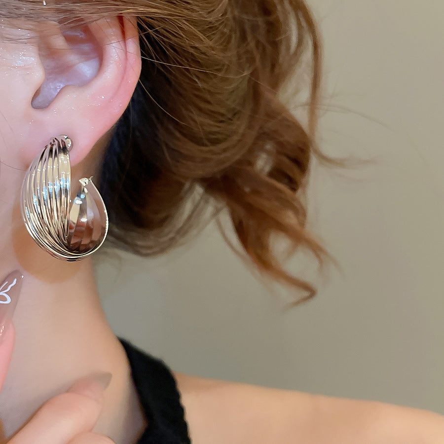 A2廠 韓國韓版扭曲圓形蚊香盤銀針耳環 批發 折扣@洽客服 25.10.W5「HE28781」