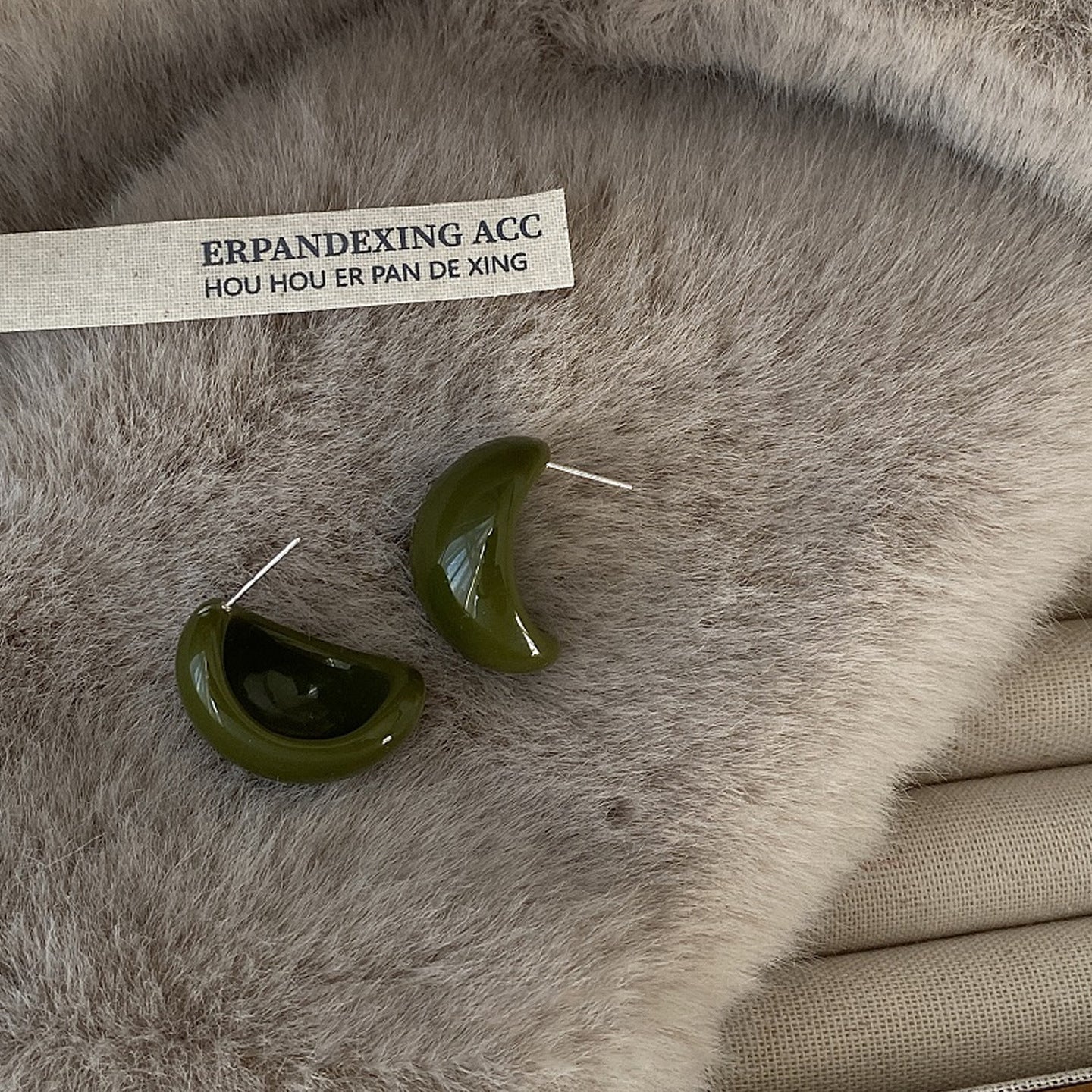 A2廠 韓國韓版彩色壓克力C型銀針耳環 批發 折扣@洽客服 25.12.W4「HE29803」