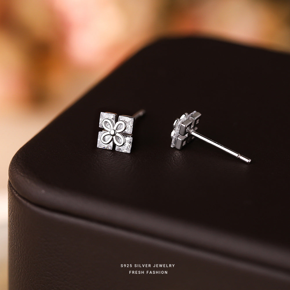C廠 韓國韓版四方鋯小花S925純銀耳環 批發 折扣@洽客服 25.11.26「E5811」
