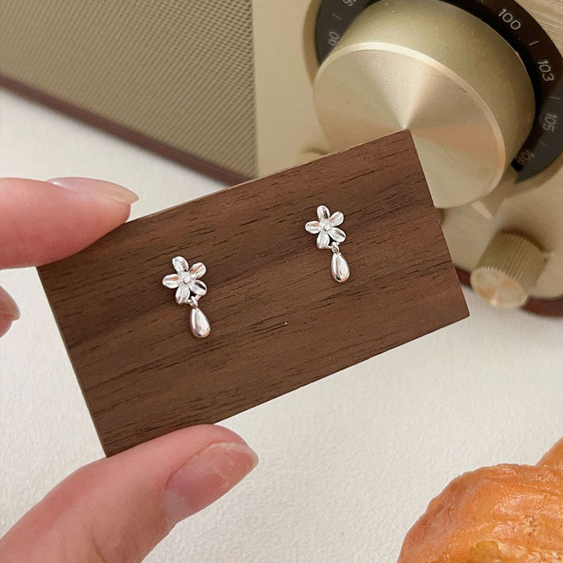 C3廠 韓國韓版S925純銀｜精緻小巧花朵耳環 批發 折扣@洽客服 26.02.W3「es201」