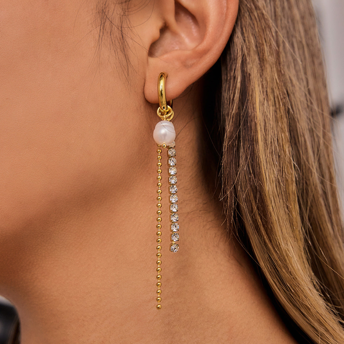 B廠 歐美款 鋯石芒星流蘇鈦鋼鍍18K金耳環 批發 折扣@洽客服  26.02.W3「JDE0211202」