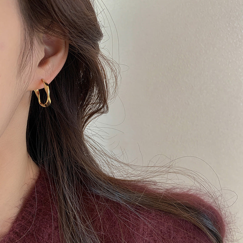 A2廠 韓國韓版扭曲圓形金屬銀針耳環 批發 折扣@洽客服 25.11.W3「HE29383」