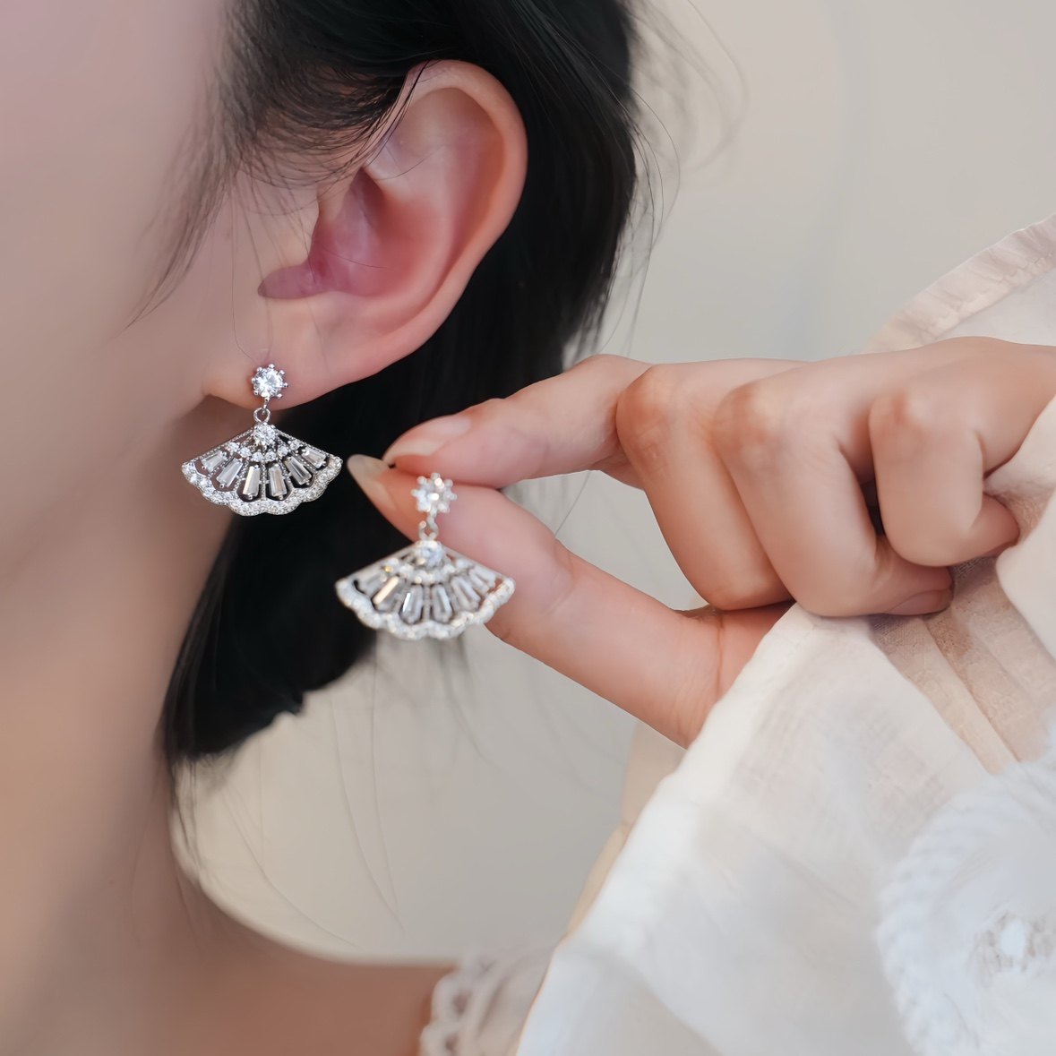 A2廠 韓國韓版鋯石扇形吊墜銀針耳環 批發 折扣@洽客服 26.02.W3「HE30643」