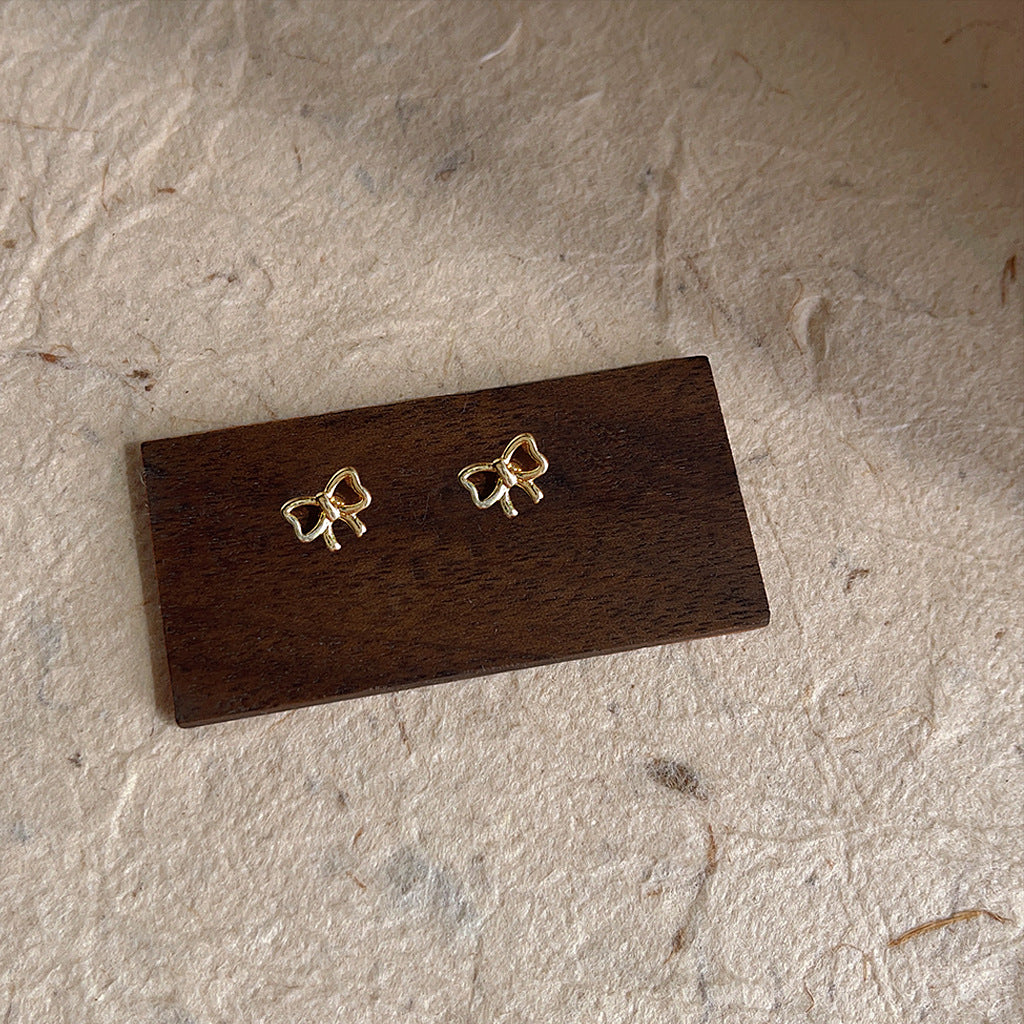 A廠 韓系小巧鏤空蝴蝶結環保銅銀針耳環批發 折扣@洽客服 26.03.10「B-737」