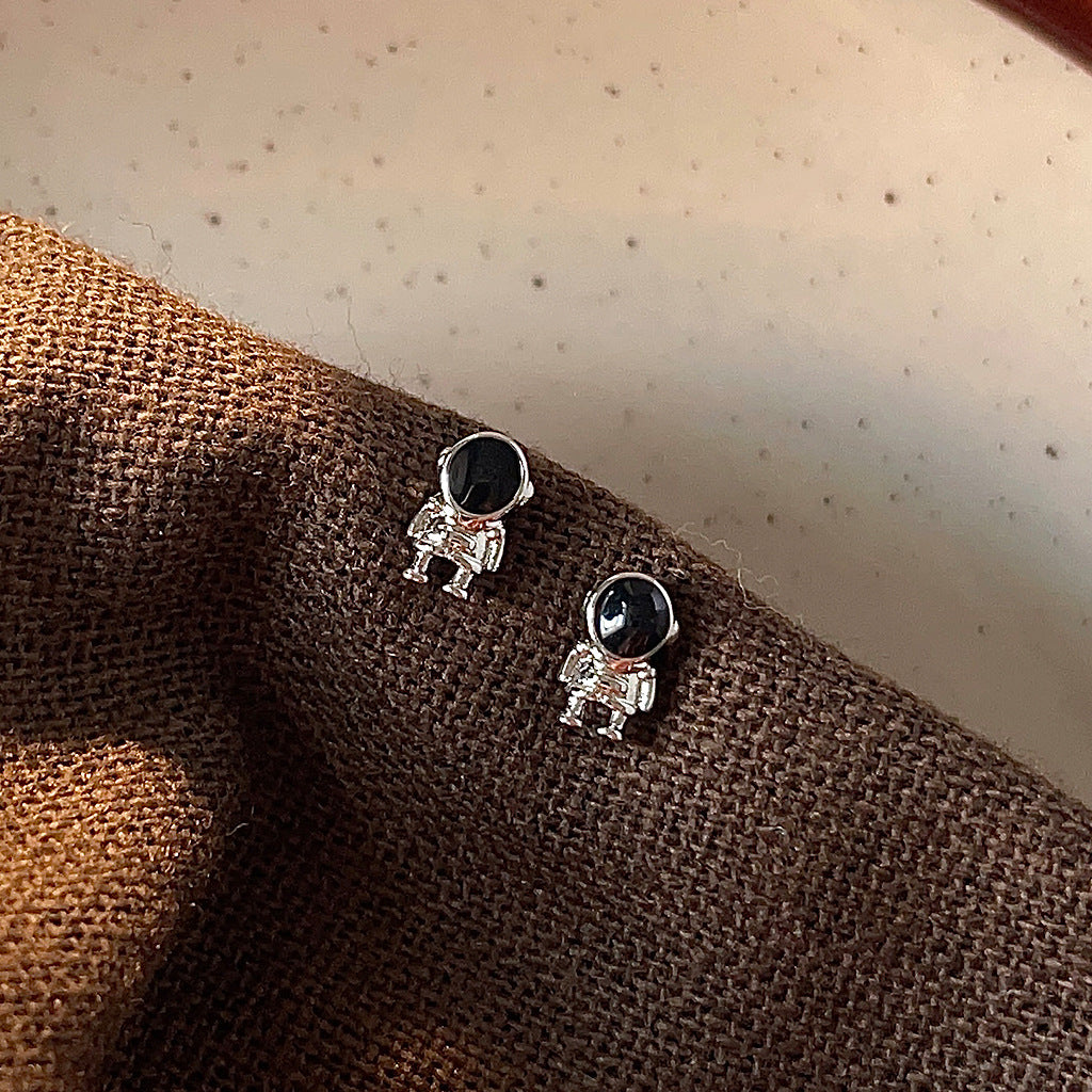 A廠 日韓款 滴油太空人銀針耳環 批發 折扣@洽客服 26.03.W1「B-716」