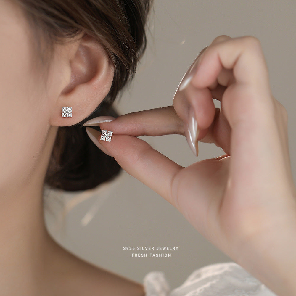C廠 韓國韓版四方鋯小花S925純銀耳環 批發 折扣@洽客服 25.11.26「E5811」