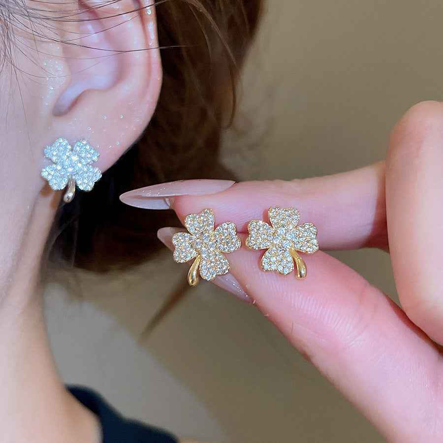 A2廠 韓國韓版超閃鋯石花時尚銀針耳環 批發 折扣@洽客服 25.10.W3「HE28640」