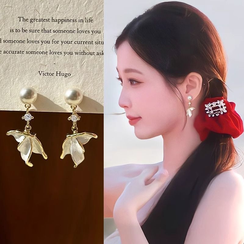 A2廠 韓國韓版滴油鑲鑽珍珠翅膀銀針耳環 批發 折扣@洽客服 25.11.W3「HE25252」