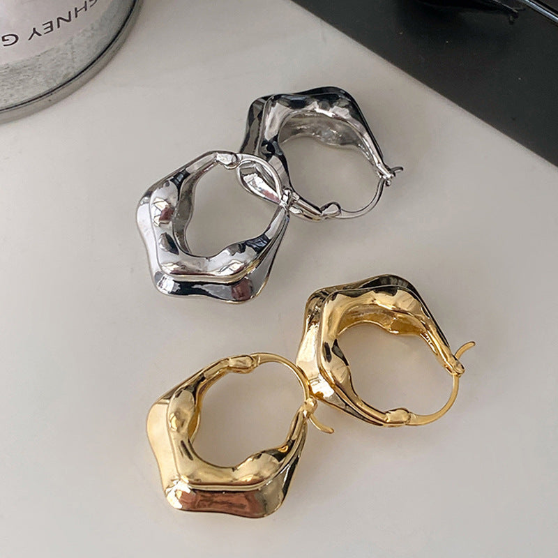 A2廠 韓國韓版金屬感光面幾何鏤空銀針耳環 批發 折扣@洽客服 25.10.W5「HE28843」