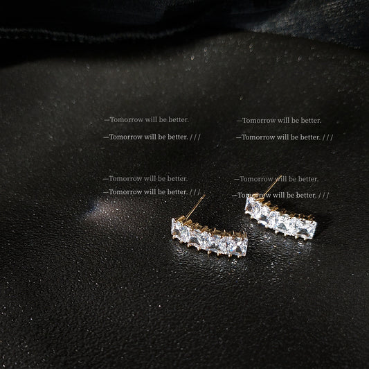 A廠 超閃方形微鑲鋯石銅鍍14K金銀針耳環「206」24.05.W5