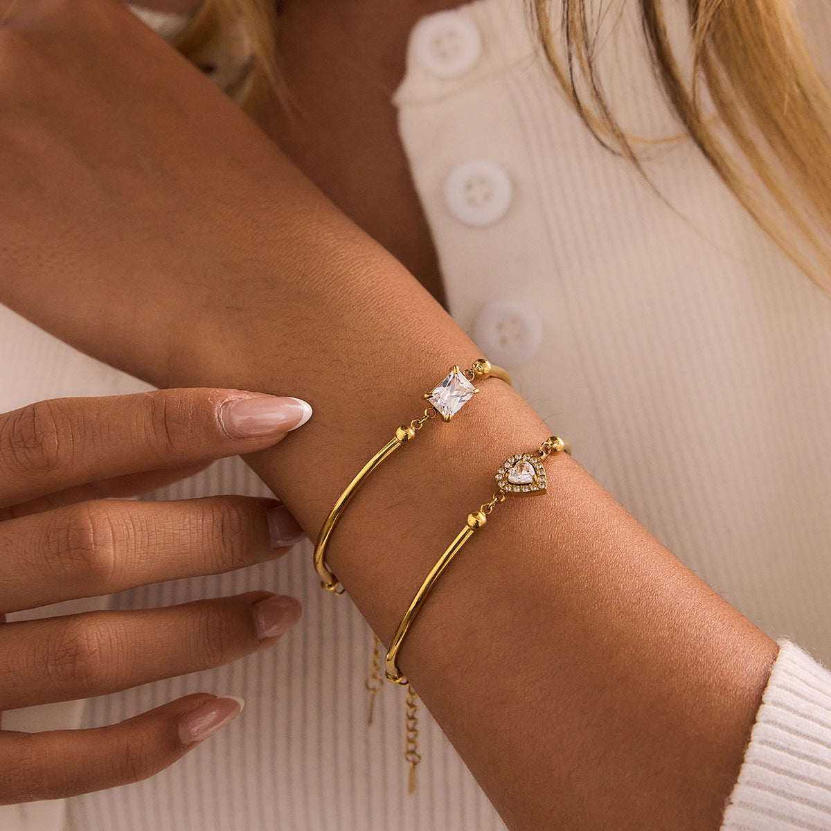 B廠 鈦鋼鍍18K金｜ 圓形愛心鋯石手鍊 批發 折扣@洽客服 26.01.W2「JDB0210008 JDB0210009」