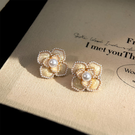 A廠 日韓款 小香風珍珠山茶花銀針耳環 批發 折扣@洽客服 25.11.W1「C-194」